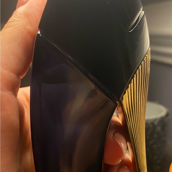 Carolina Herrera good girl perfume - Picture 2 of 2